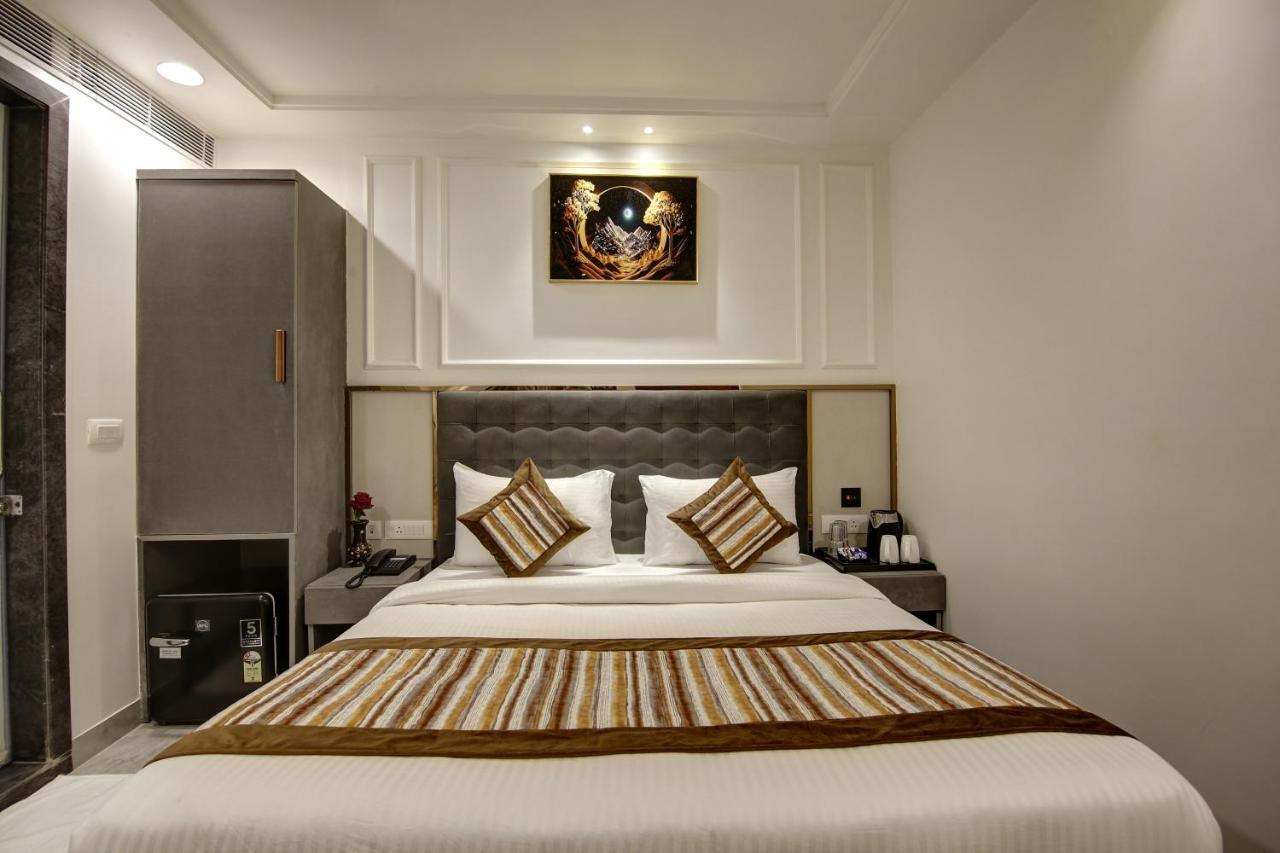 Hotel Kaca Inn-By Haveliya Hotels- Traveller'S Choice Award Winner 2025 Új-Delhi Kültér fotó