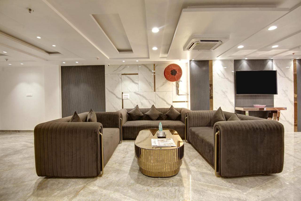 Hotel Kaca Inn-By Haveliya Hotels- Traveller'S Choice Award Winner 2025 Új-Delhi Kültér fotó