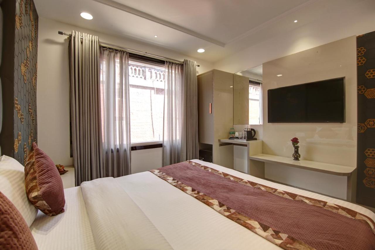 Hotel Kaca Inn-By Haveliya Hotels- Traveller'S Choice Award Winner 2025 Új-Delhi Kültér fotó
