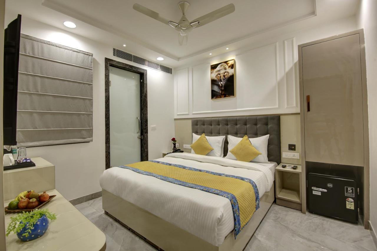 Hotel Kaca Inn-By Haveliya Hotels- Traveller'S Choice Award Winner 2025 Új-Delhi Kültér fotó