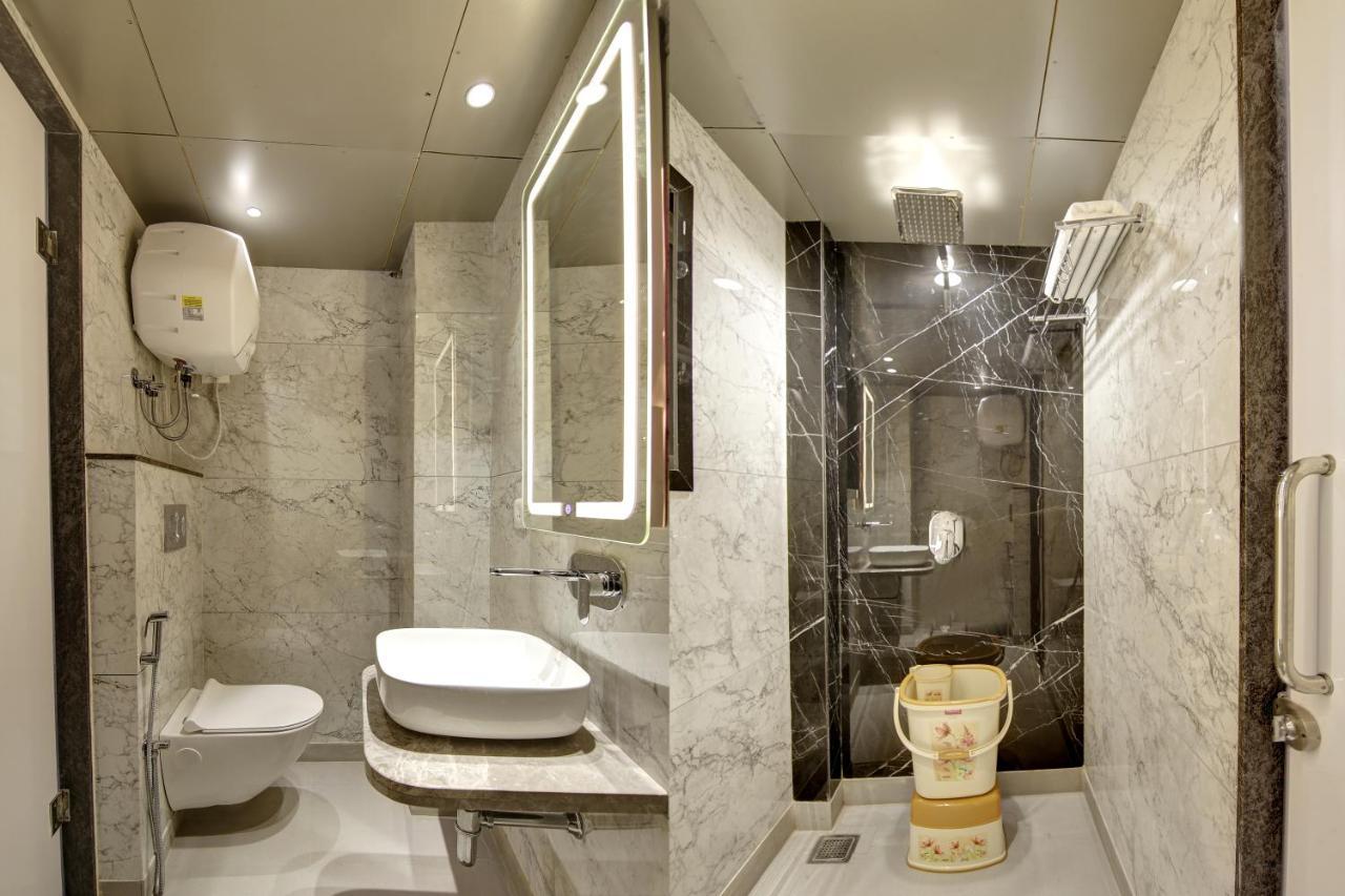 Hotel Kaca Inn-By Haveliya Hotels- Traveller'S Choice Award Winner 2025 Új-Delhi Kültér fotó
