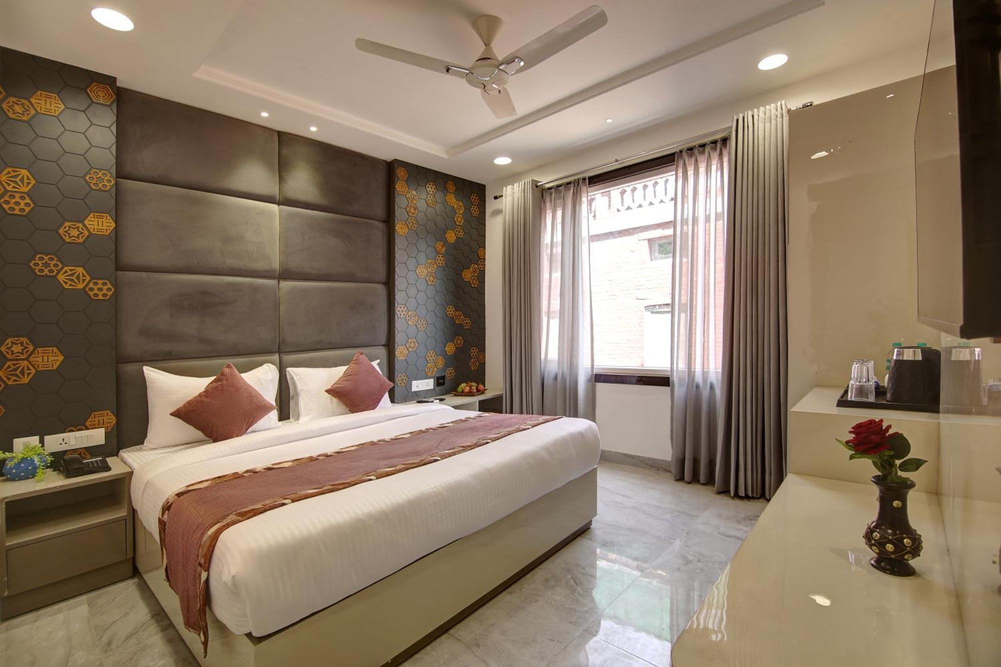 Hotel Kaca Inn-By Haveliya Hotels- Traveller'S Choice Award Winner 2025 Új-Delhi Kültér fotó